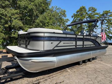 2026 Bennington 22SSR