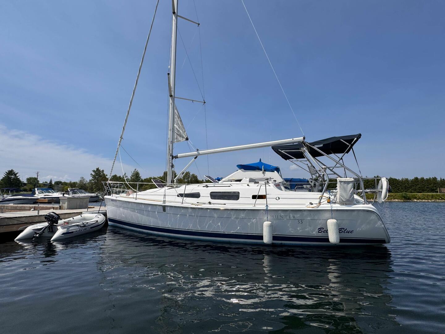 2005 Hunter 33