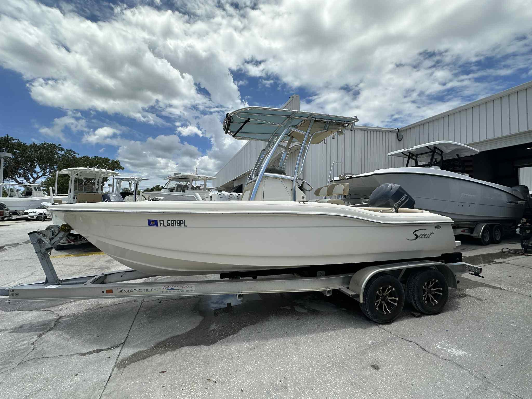 2013 Scout 210 XSF