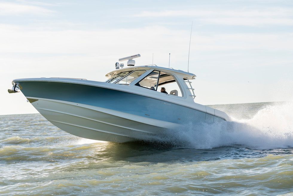 2025 Boston Whaler 380 Realm
