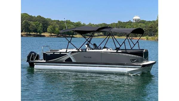 2025 Tahoe Pontoon LTZ Quad Lounger
