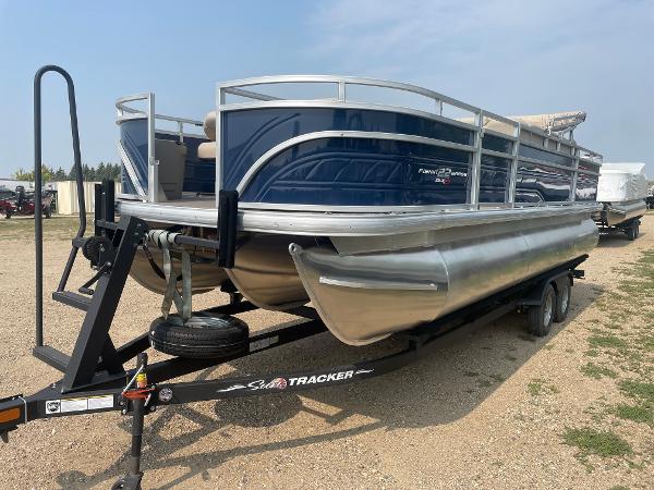 Sun Tracker Fishin' Barge 22 XP3 boats for sale 