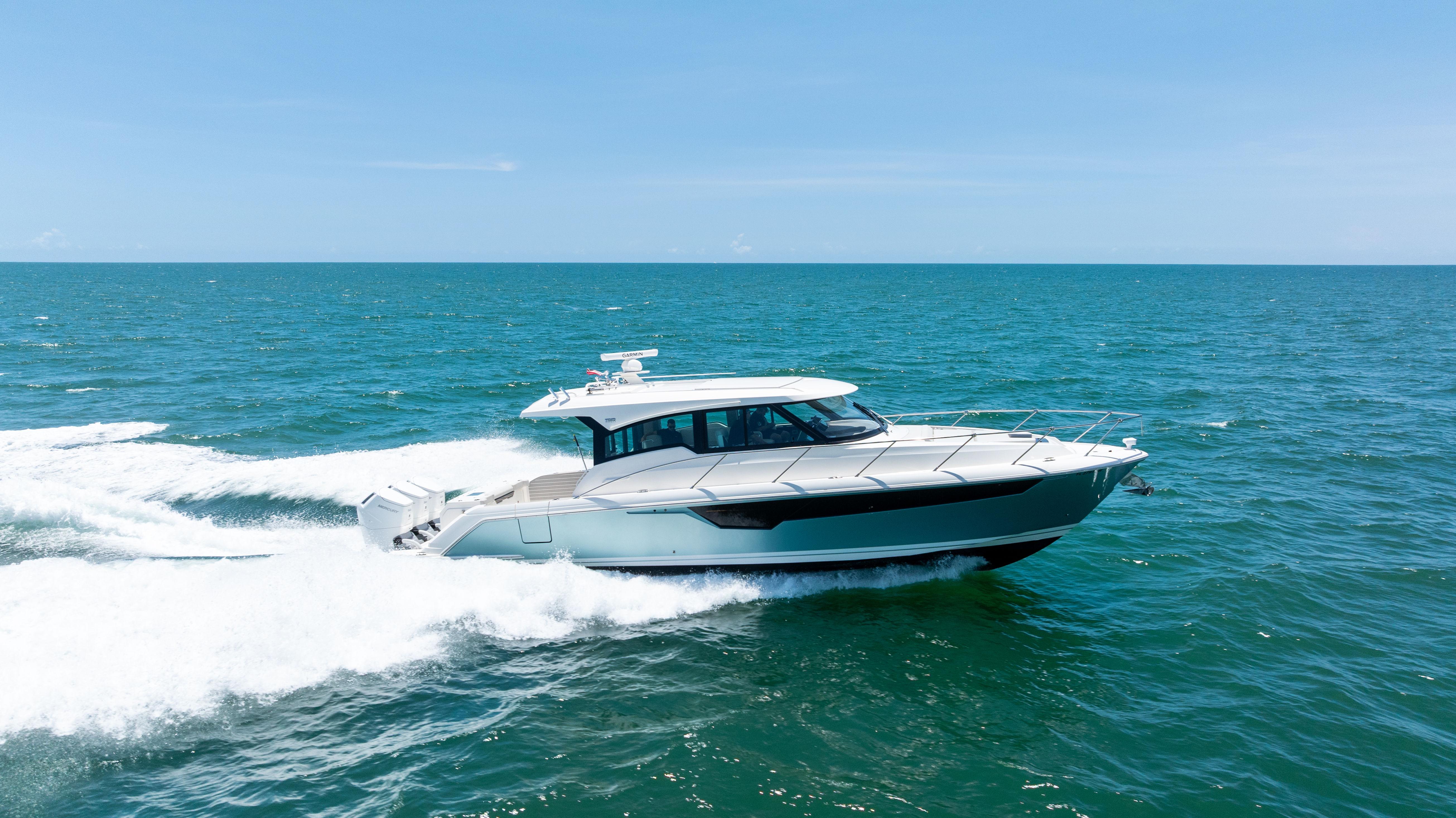 2025 Tiara Yachts 48 LE