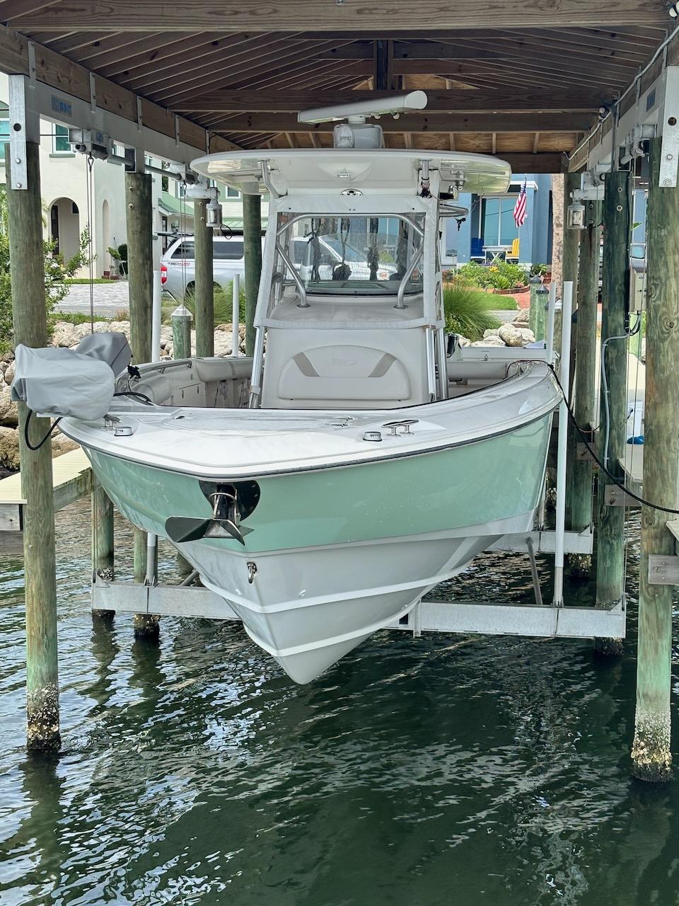 2006 Boston Whaler 320 Outrage