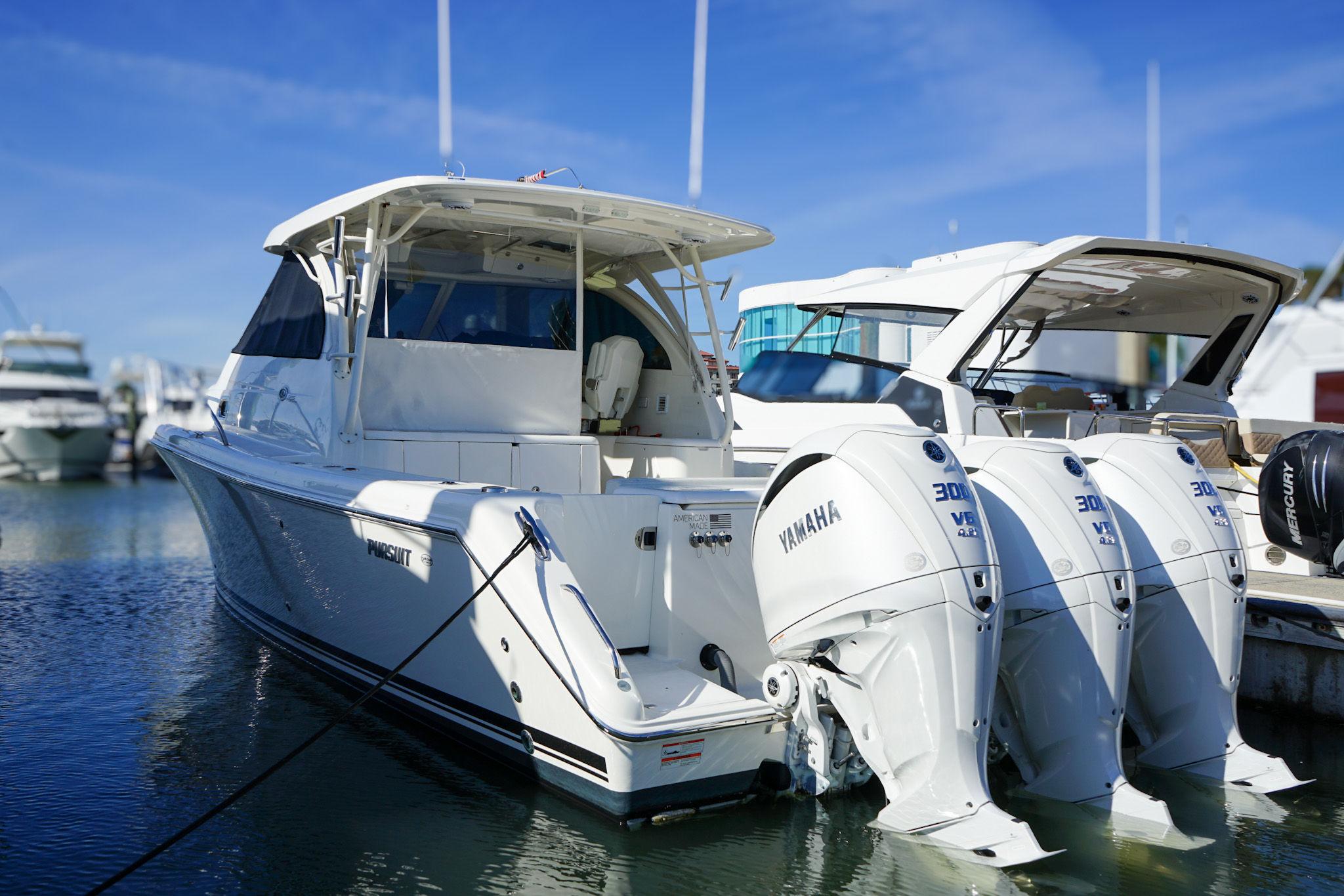 2022 Pursuit OS 385 Offshore