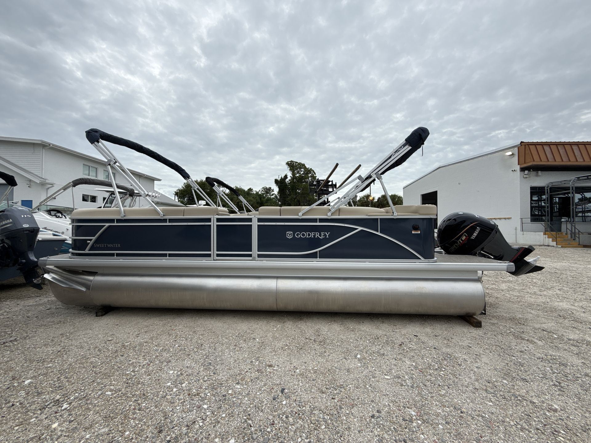 2026 Sweetwater 2286C