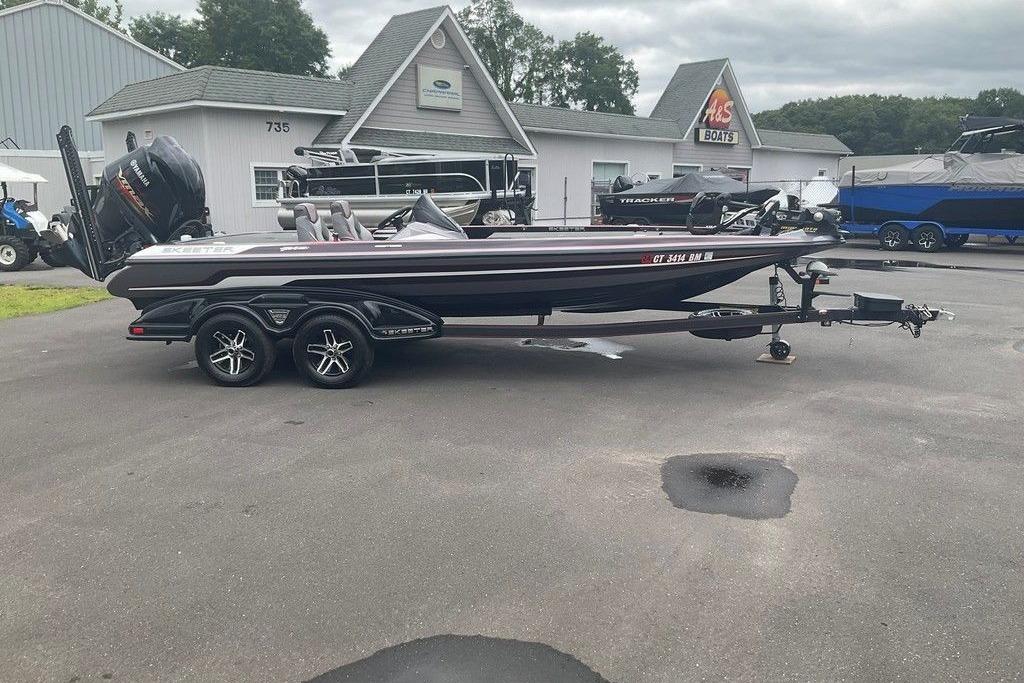 2017 Skeeter FX21 LE