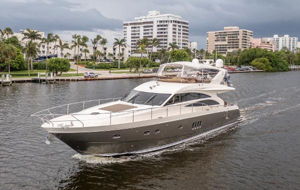 2007 Princess 67 Flybridge