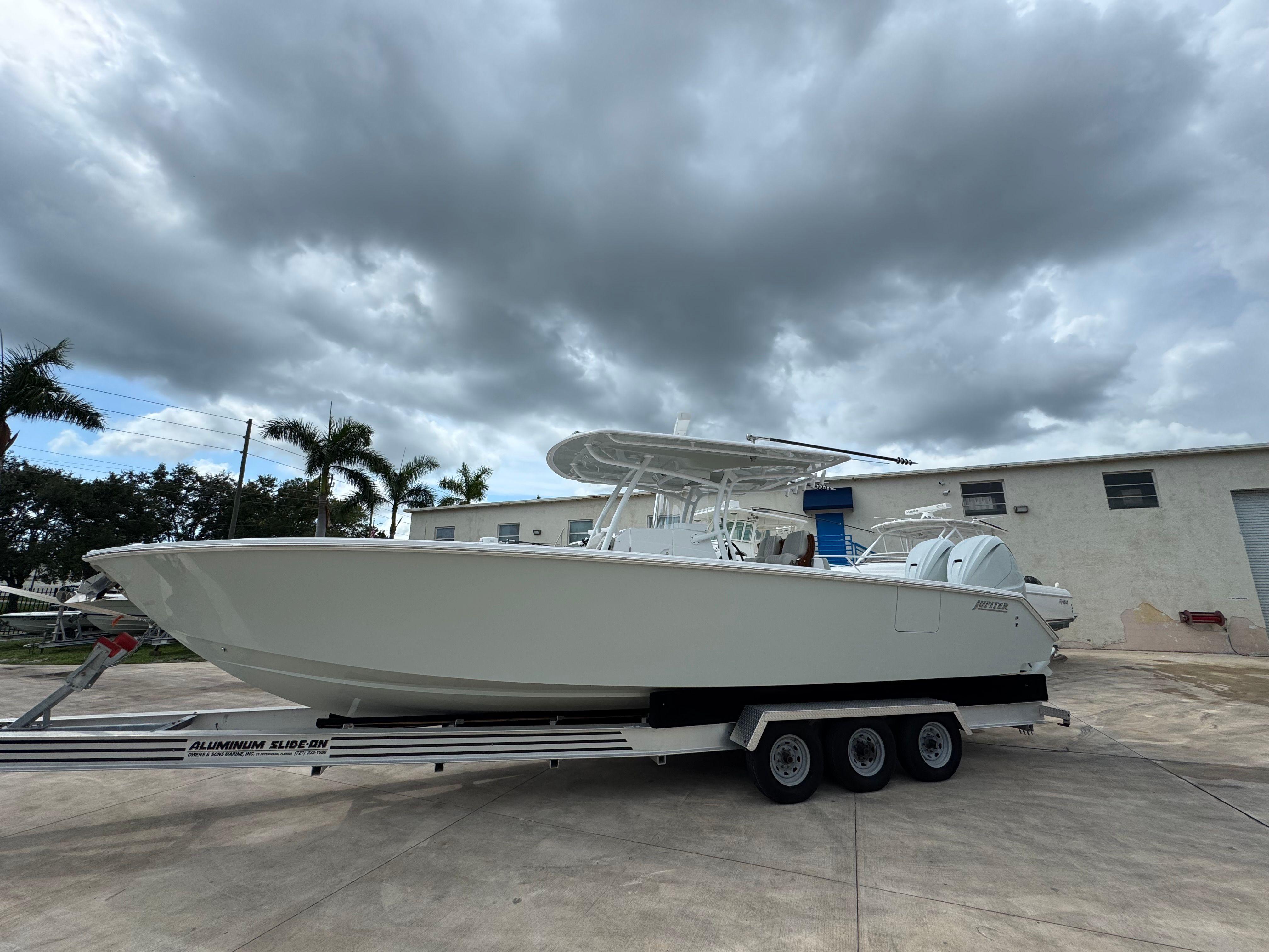 2023 Jupiter 34 HFS