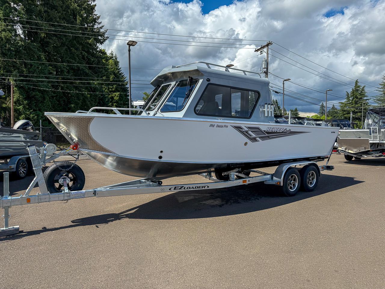 2025 Hewescraft 240 Ocean Pro HT