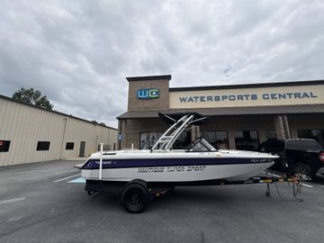 1996 Nautique Super Sport 210
