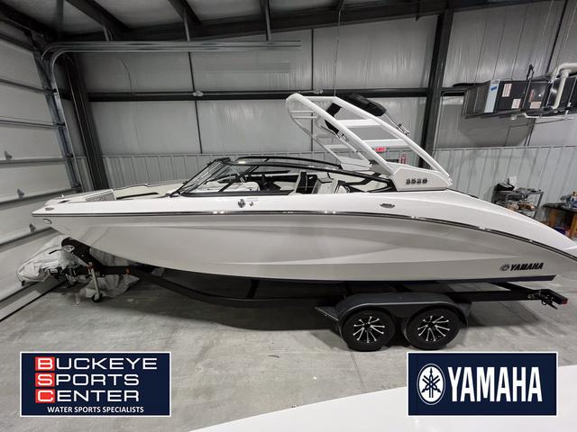 2025 Yamaha Boats 252S