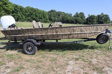2025 Lowe Roughneck 1860 SC Jet