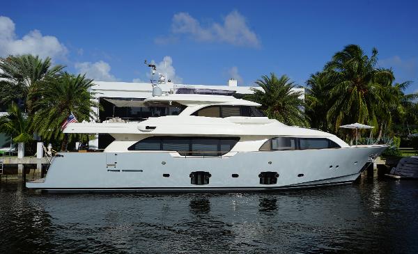 2013 Custom Line Navetta 26 Crescendo