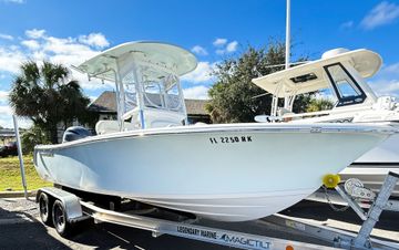2017 Sportsman Open 212 Center Console