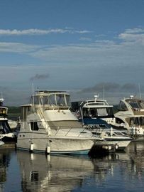 2000 Silverton 322 Motor Yacht