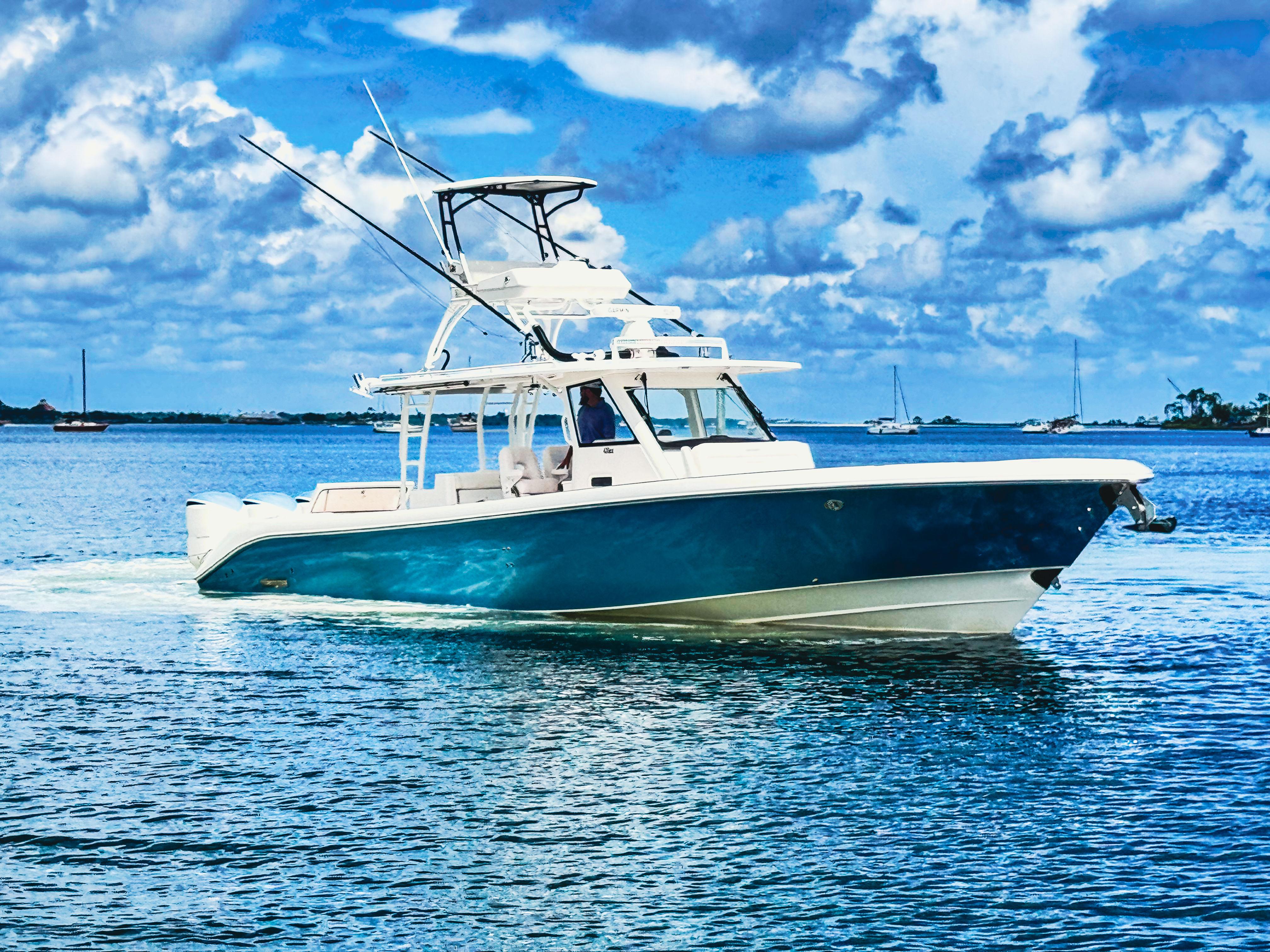 Everglades 435 CC 2018 EVERGLADES 435 CC - Image 1