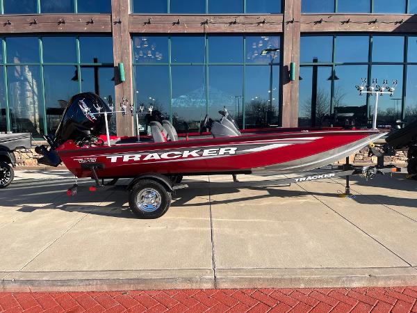 2025 Tracker Pro Team 175