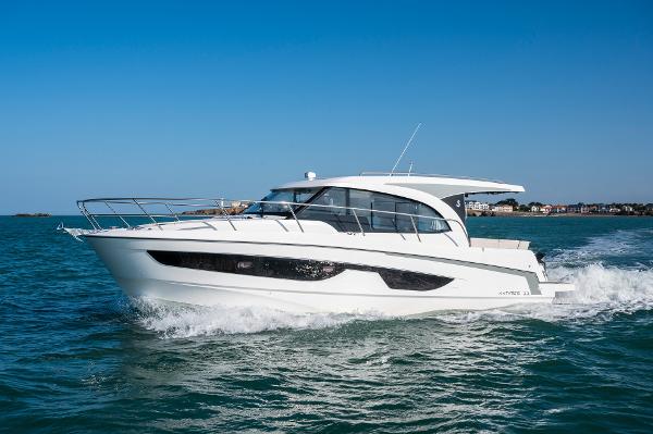 2026 Beneteau Antares 11 OB