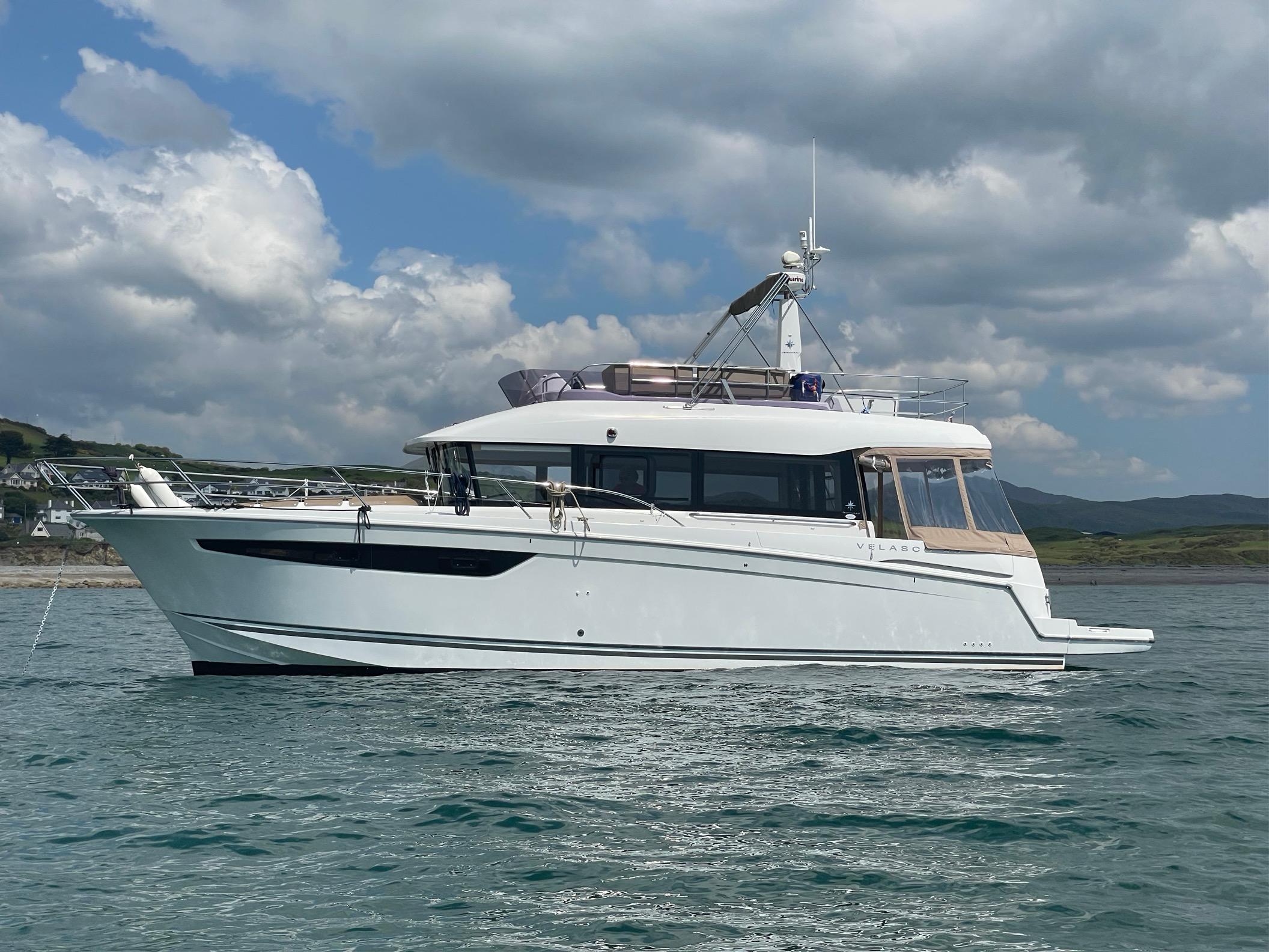 2013 Jeanneau Velasco 43