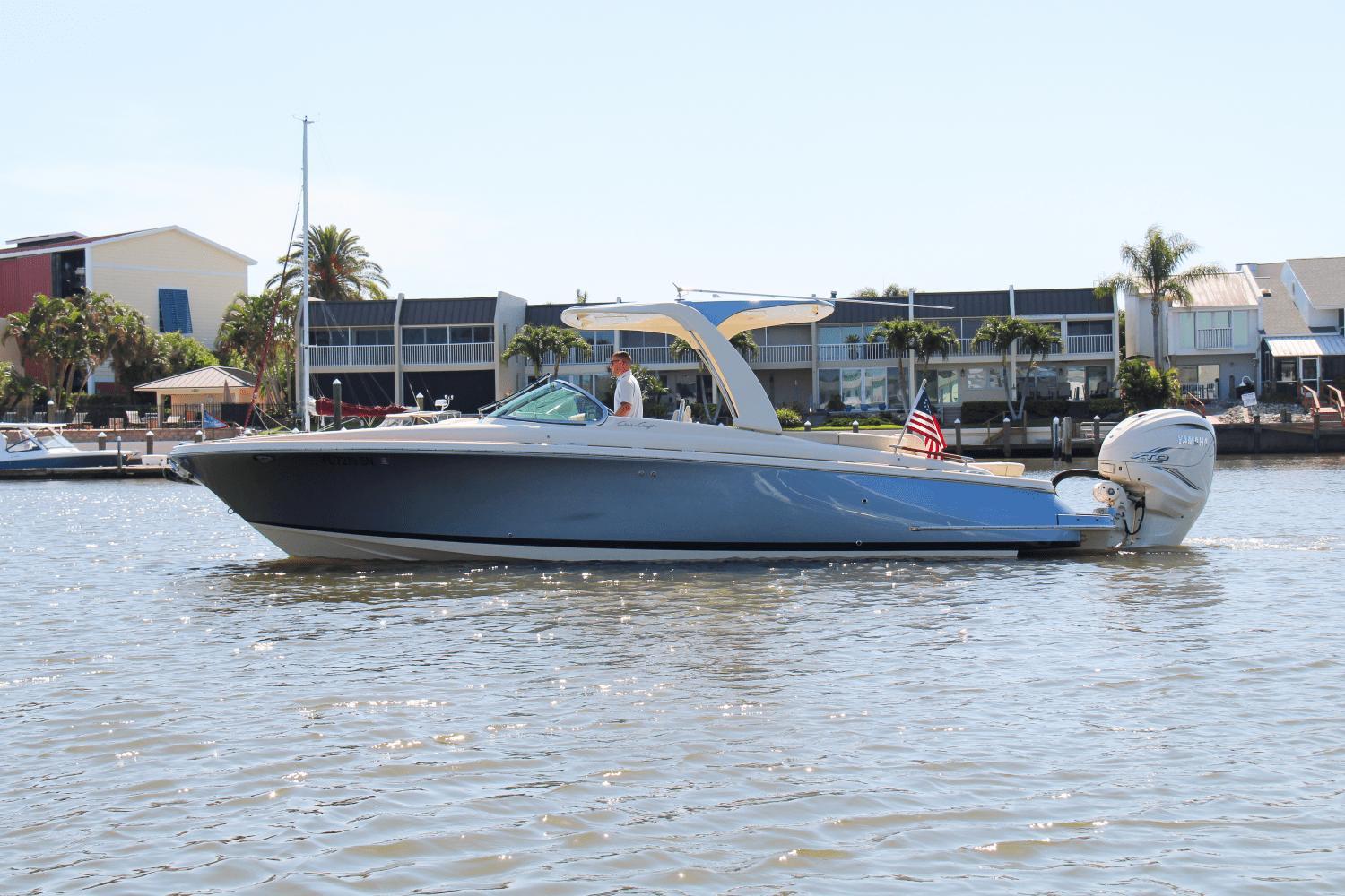 Chris-Craft Launch 28