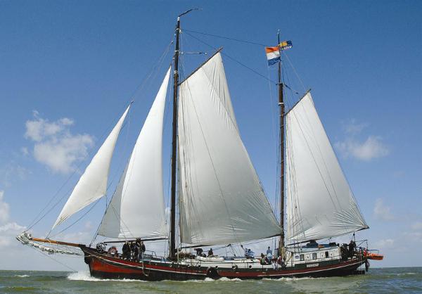 Barge Clipper
