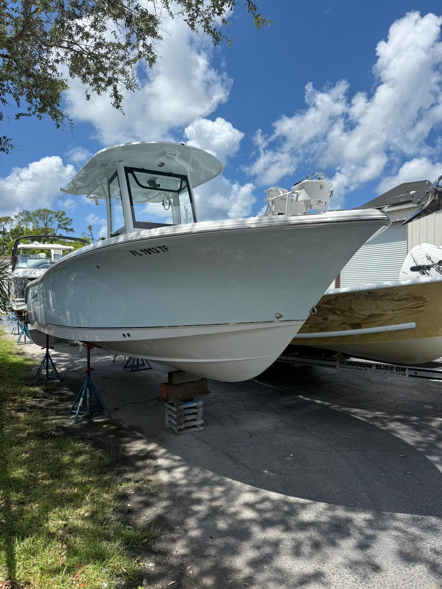 2022 Sea Hunt 255 Ultra