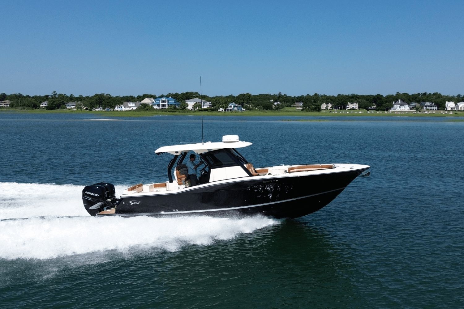 2021 Scout 330 LXF