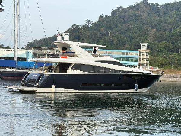 2017 Prestige 750