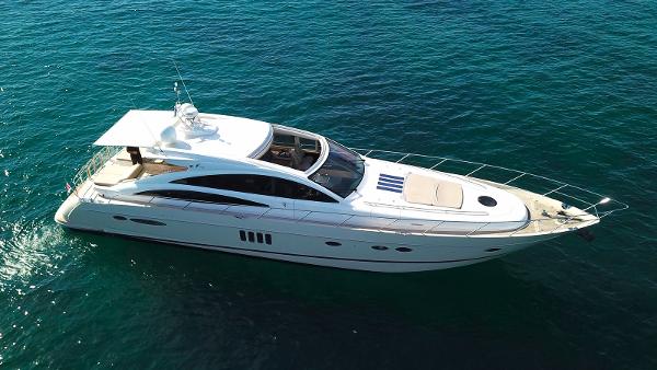 2006 Princess V70