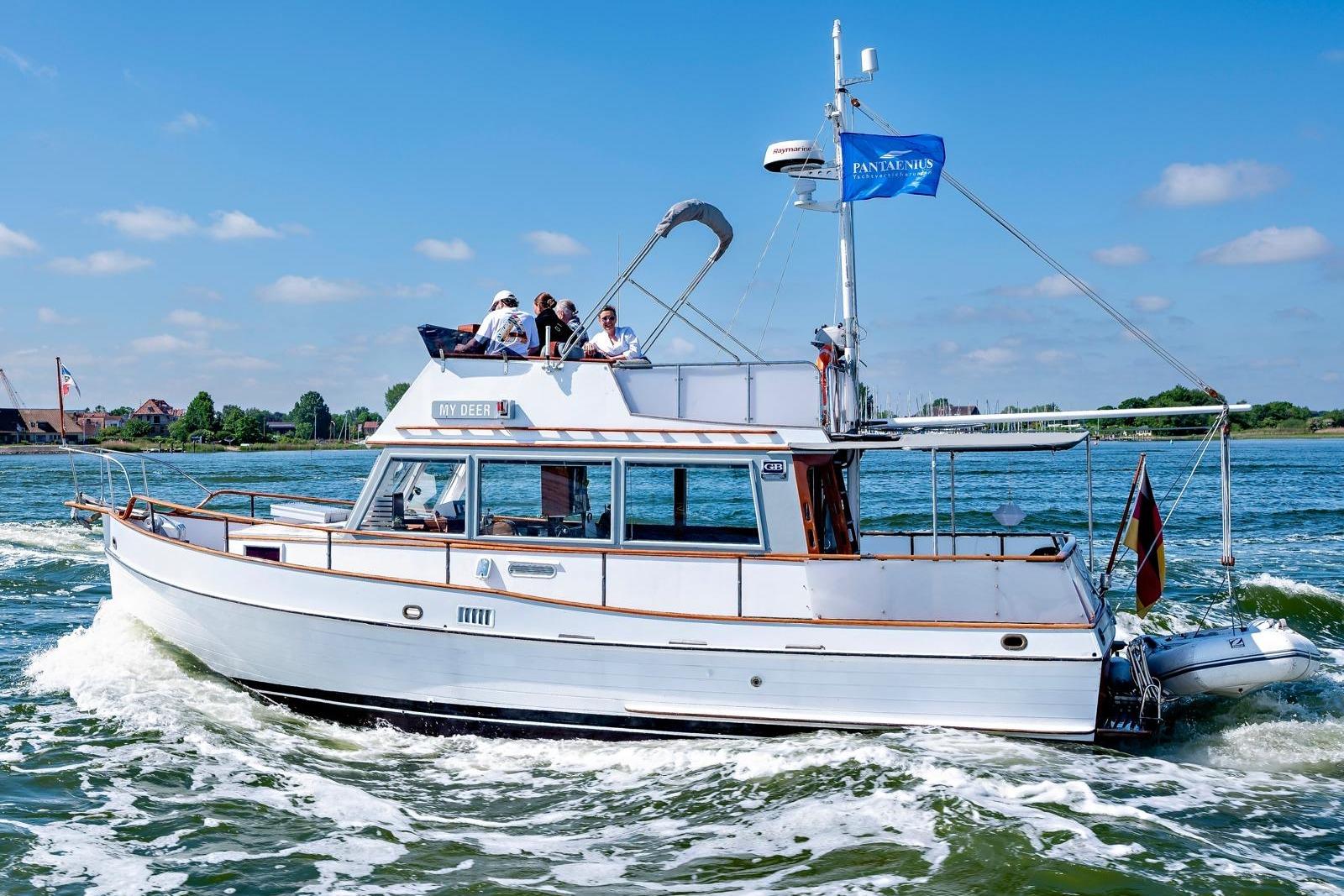 1971 Grand Banks 32