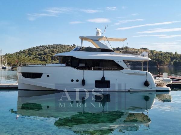 2016 Absolute NAVETTA 58