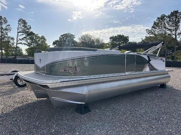 2025 Tahoe Pontoon LTZ Cruise Rear Bench