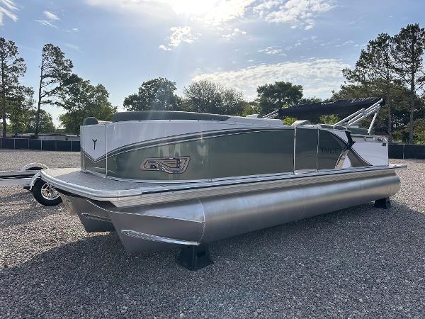 2025 Tahoe Pontoon LTZ Cruise Rear Bench