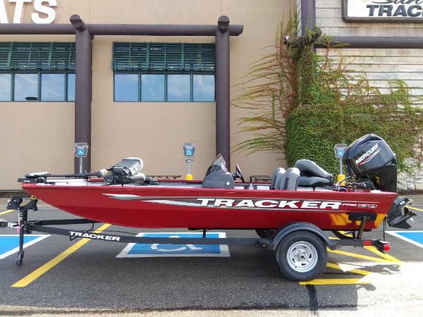 2025 Tracker Pro 170