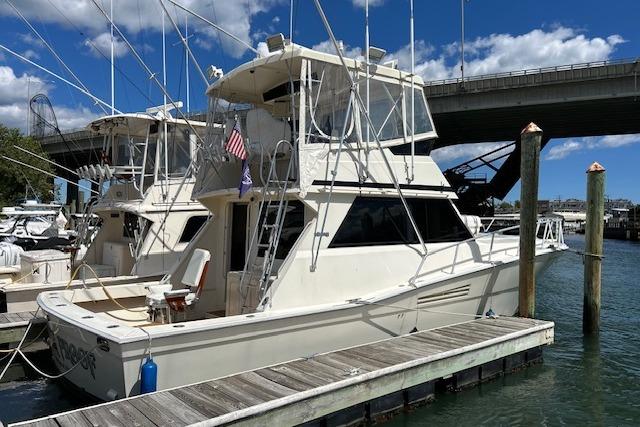 1989 Viking 41 Convertible