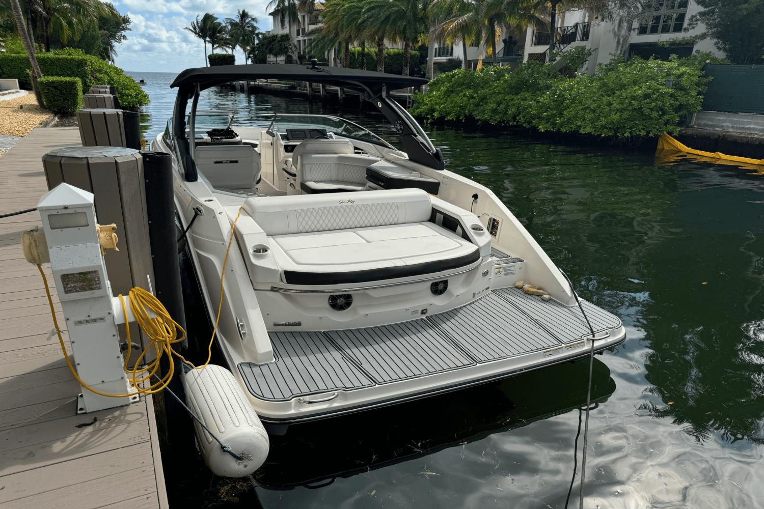 2019 Sea Ray 310 SLX