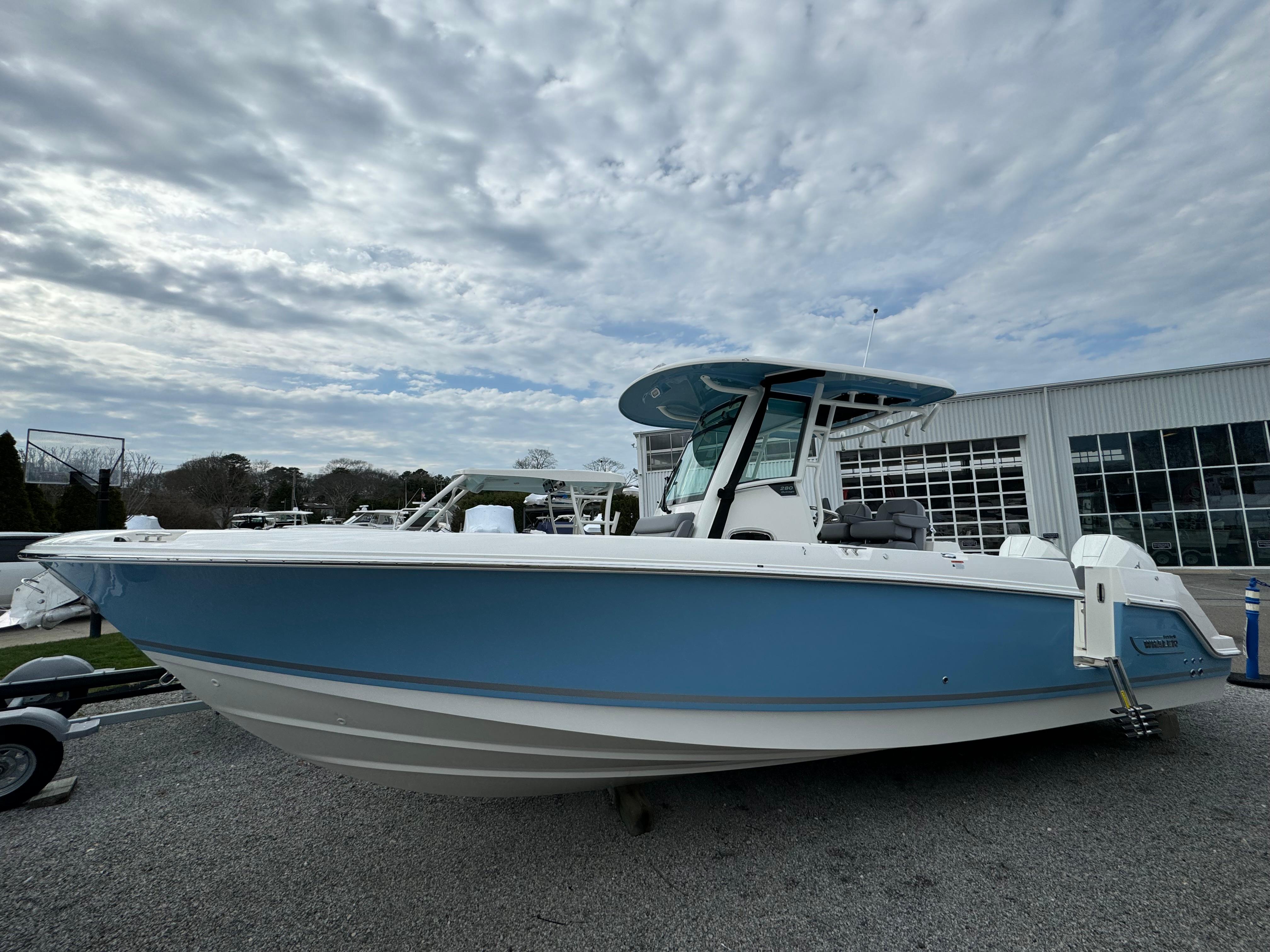 2025 Boston Whaler 280 Outrage