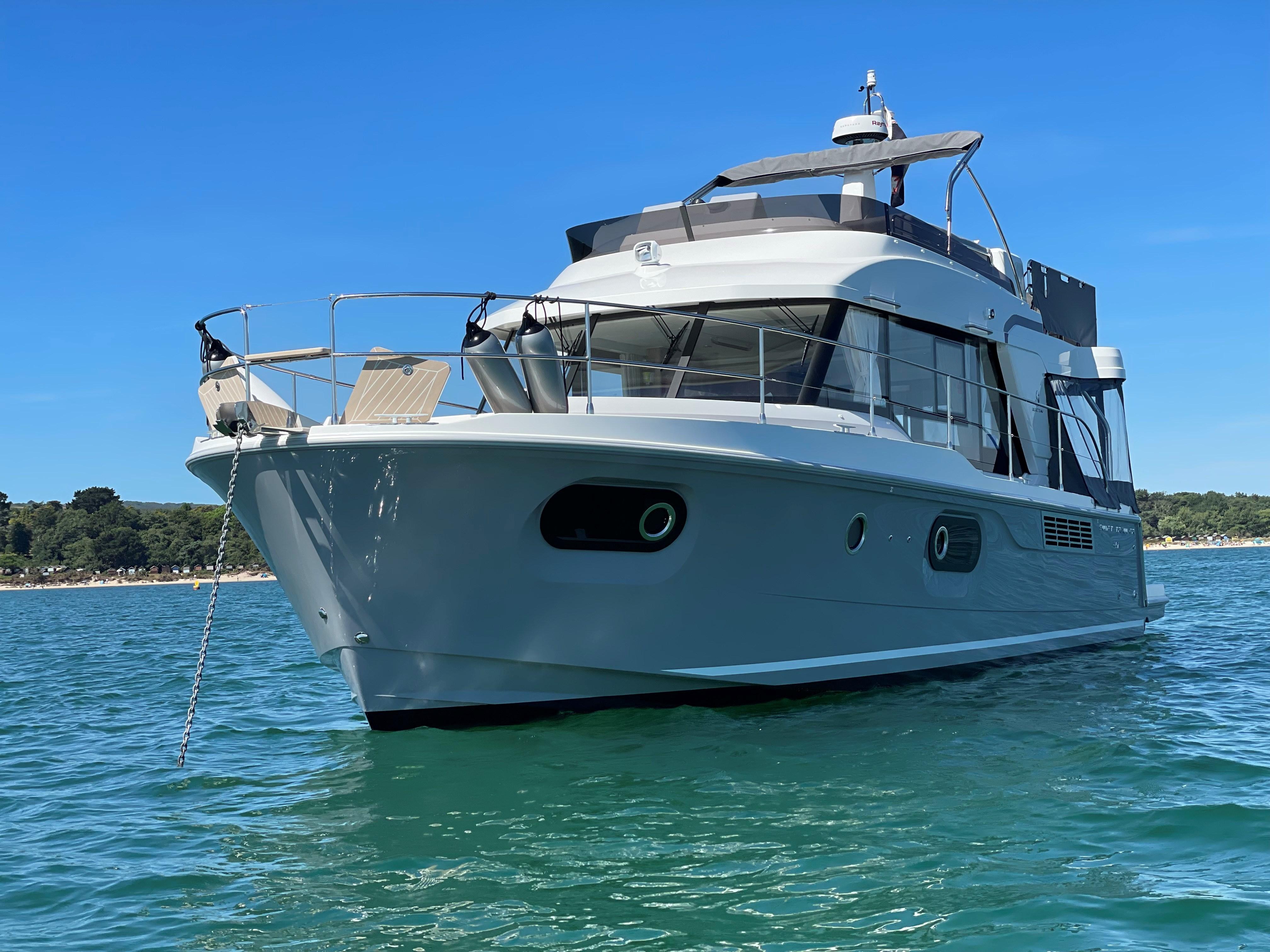 2022 Beneteau Swift Trawler 41 Fly