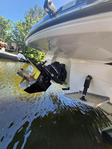 2017 Monterey 295 Sport Yacht