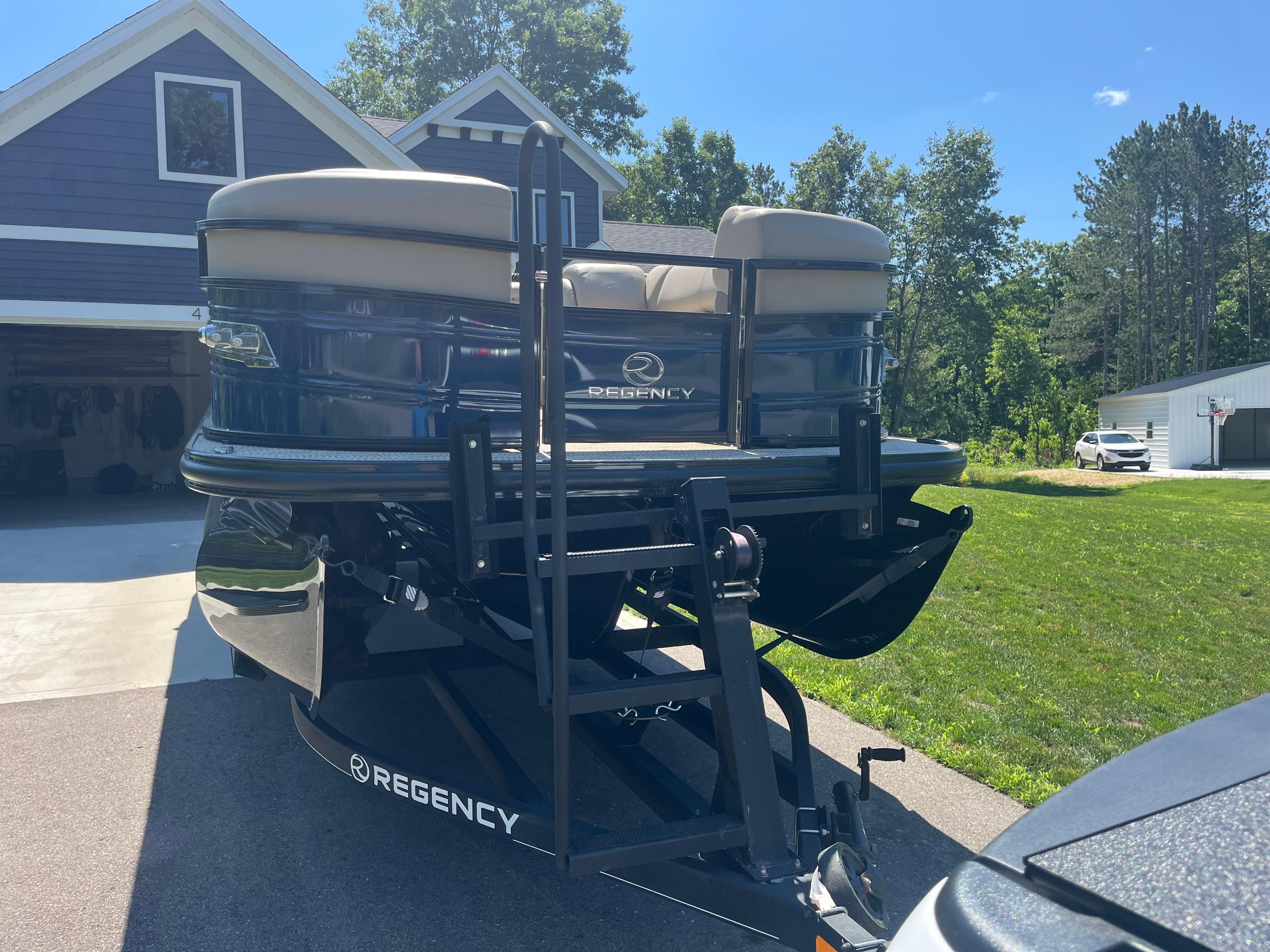 2022 Regency 250 DL3