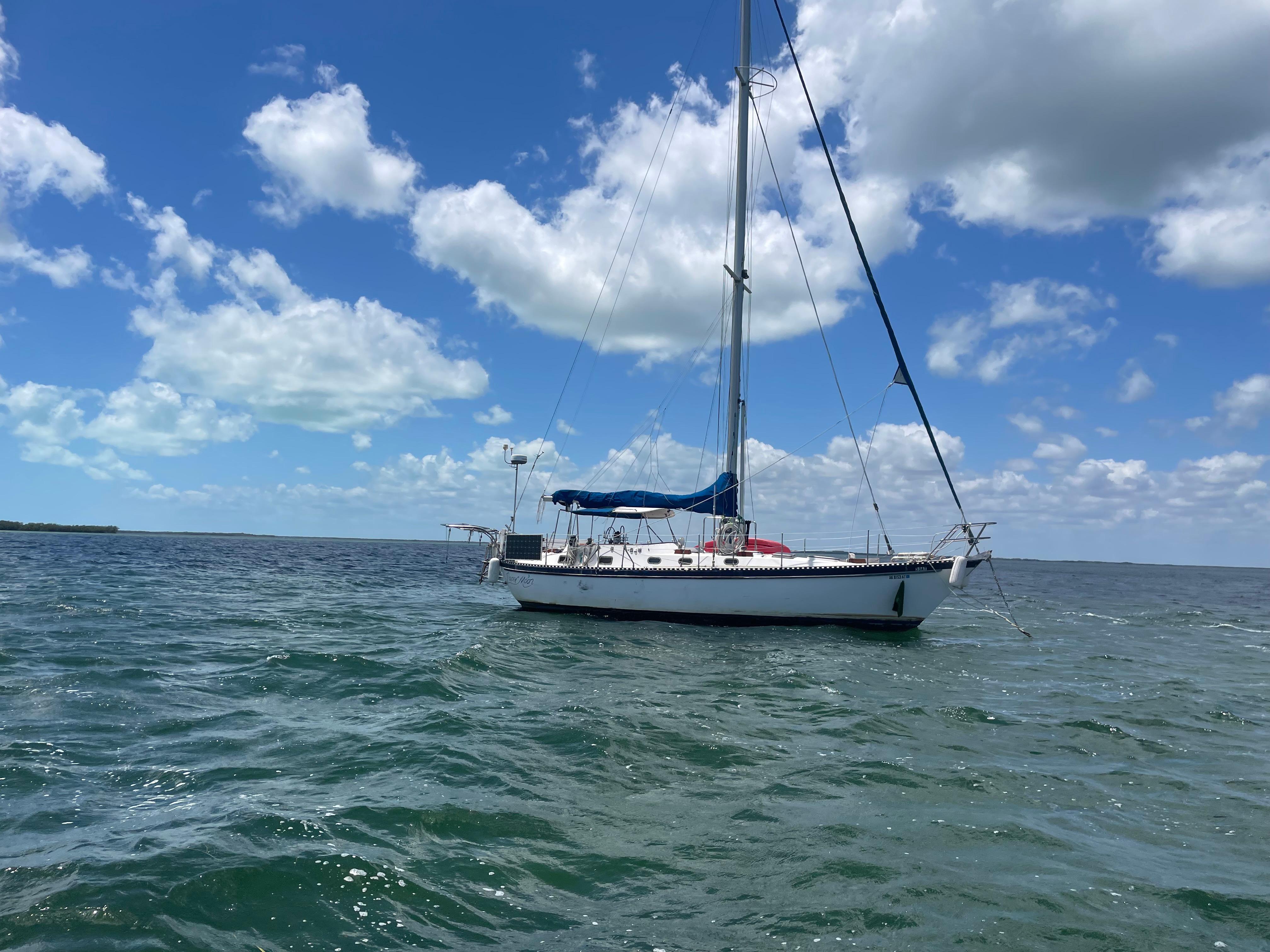 1983 Tayana 42 CENTER COCKPIT, Key Largo United States - boats.com