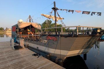 2016 Custom Pirate Ship