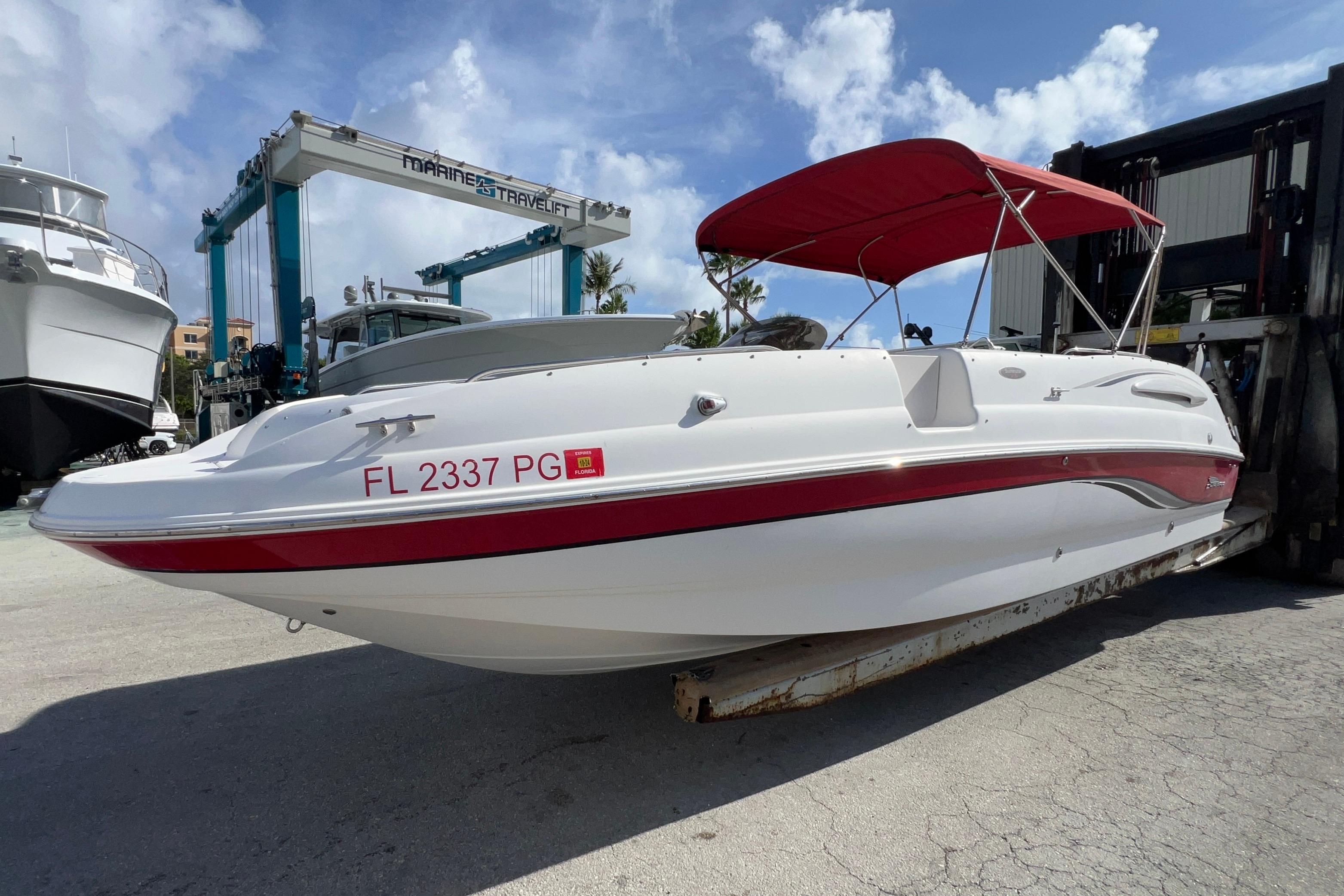 2002 Chaparral 232 Sunesta