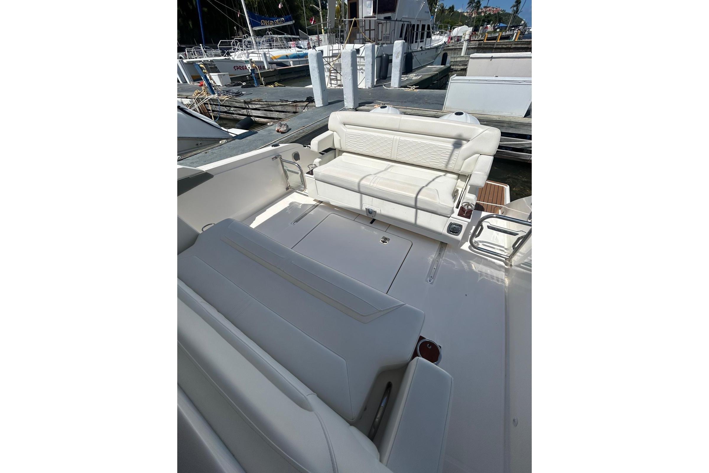 2021 Tiara Yachts 34 LS