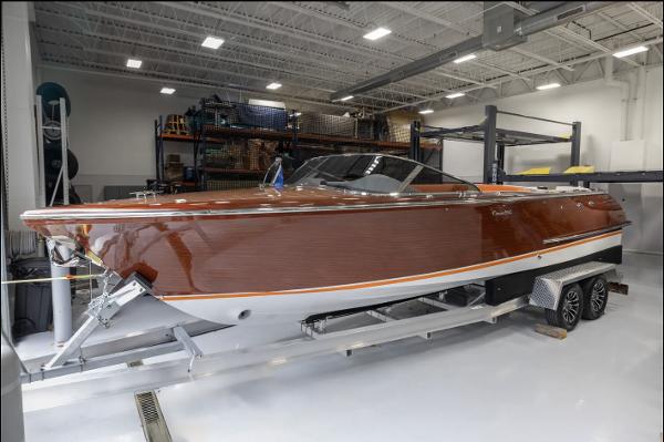 2025 Comitti Venezia V28