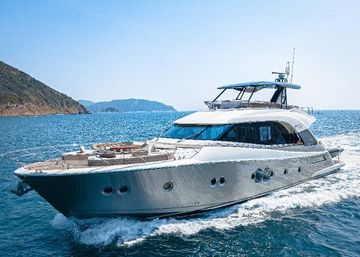 2014 Monte Carlo Yachts 70