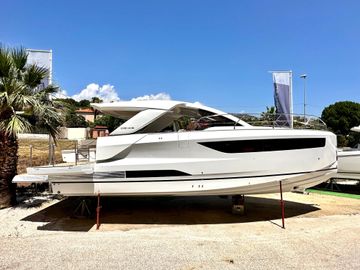 2025 Jeanneau DB/43