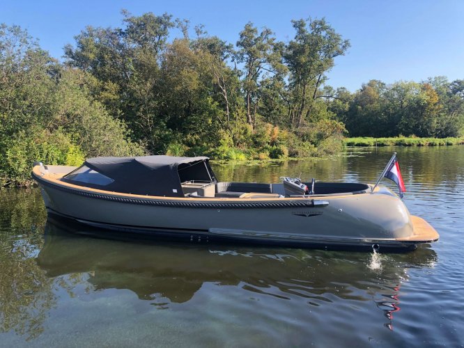 2025 Pieterman 860