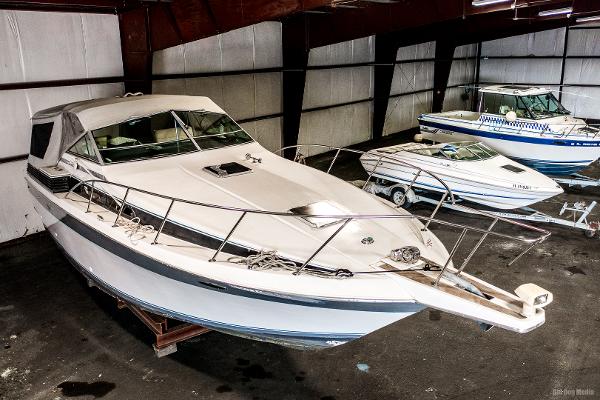 1987 Chris-Craft 320 Amerosport Express